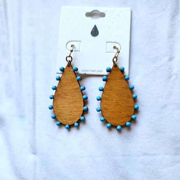 no brand Jewelry - Wooden Teardrop Earrings with Blue beading Accents.